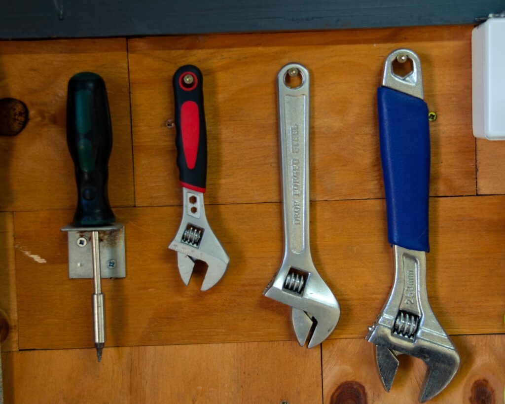 10 Essential Tools Every DIYer Should Own