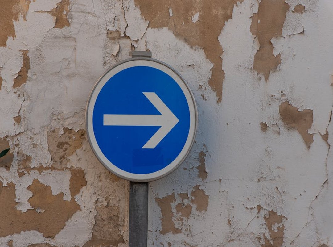 Peel-and-Stick vs. Traditional Paste: Which is Right for You?